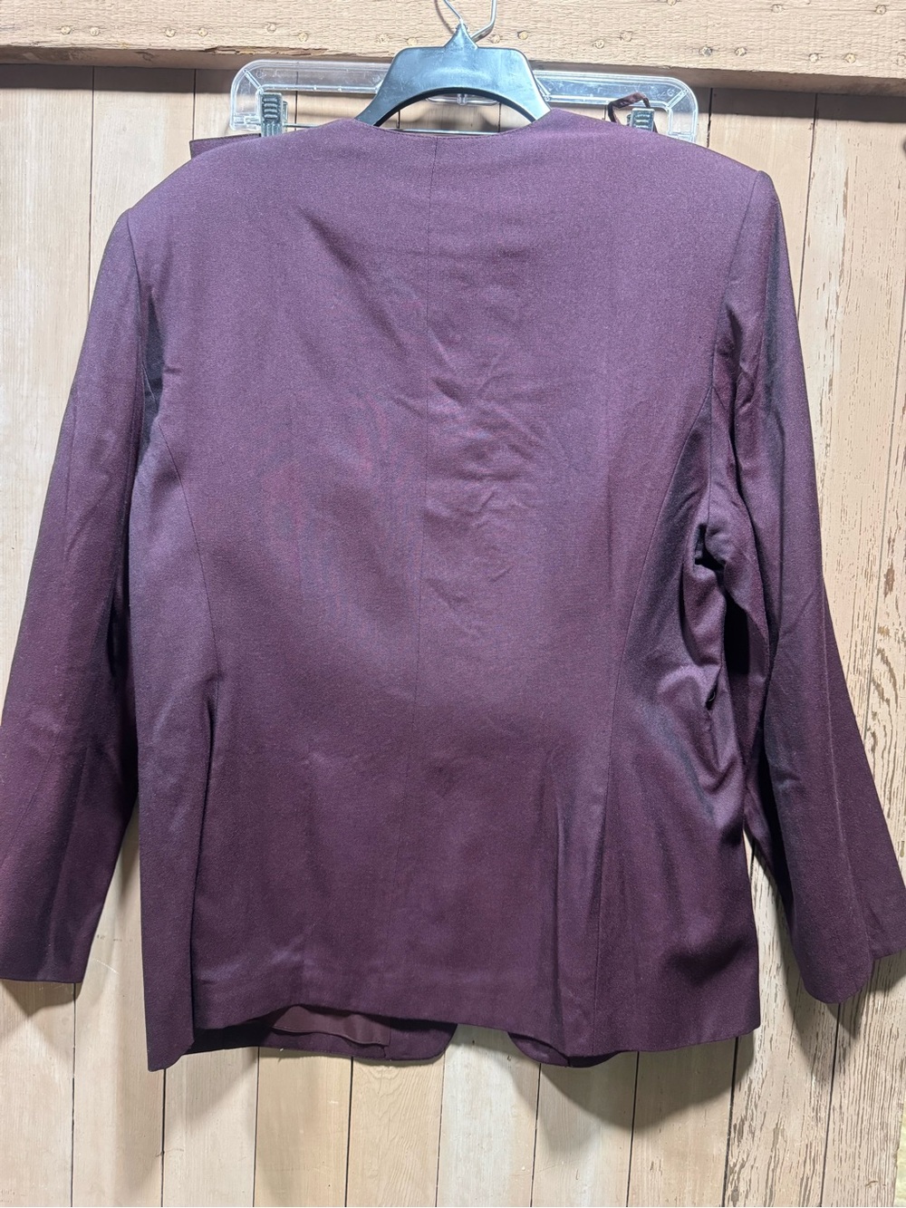 NWT VINTAGE Le Suit Burgundy Women's Skirt Suit, Blazer Jacket and Skirt (16) - Picture 3 of 7